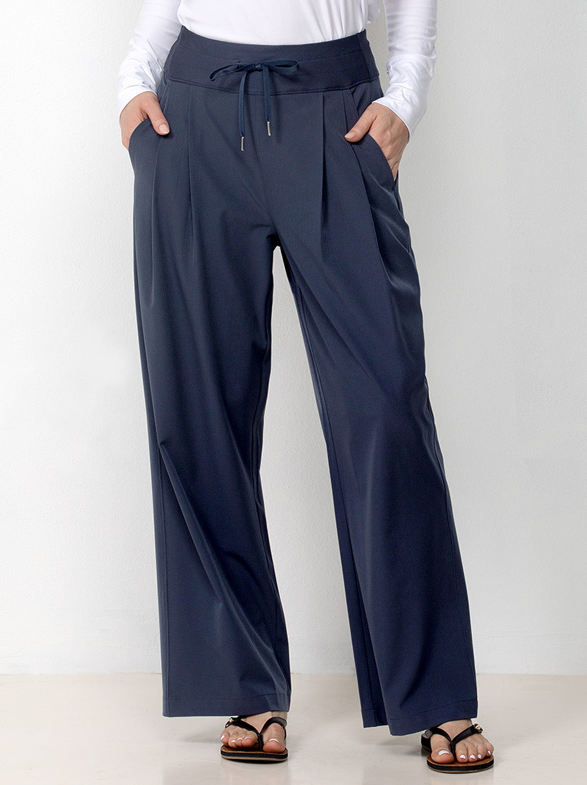 Everyday Wide Leg Pant