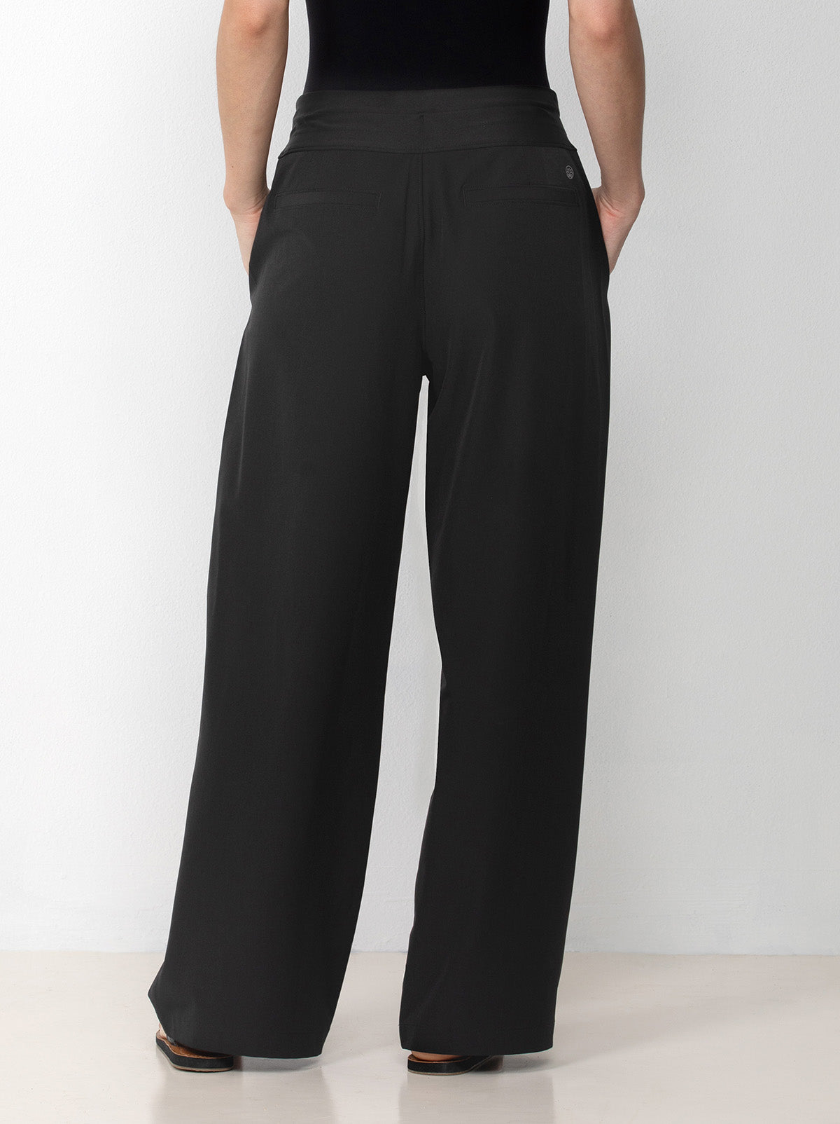 Everyday Wide Leg Pant