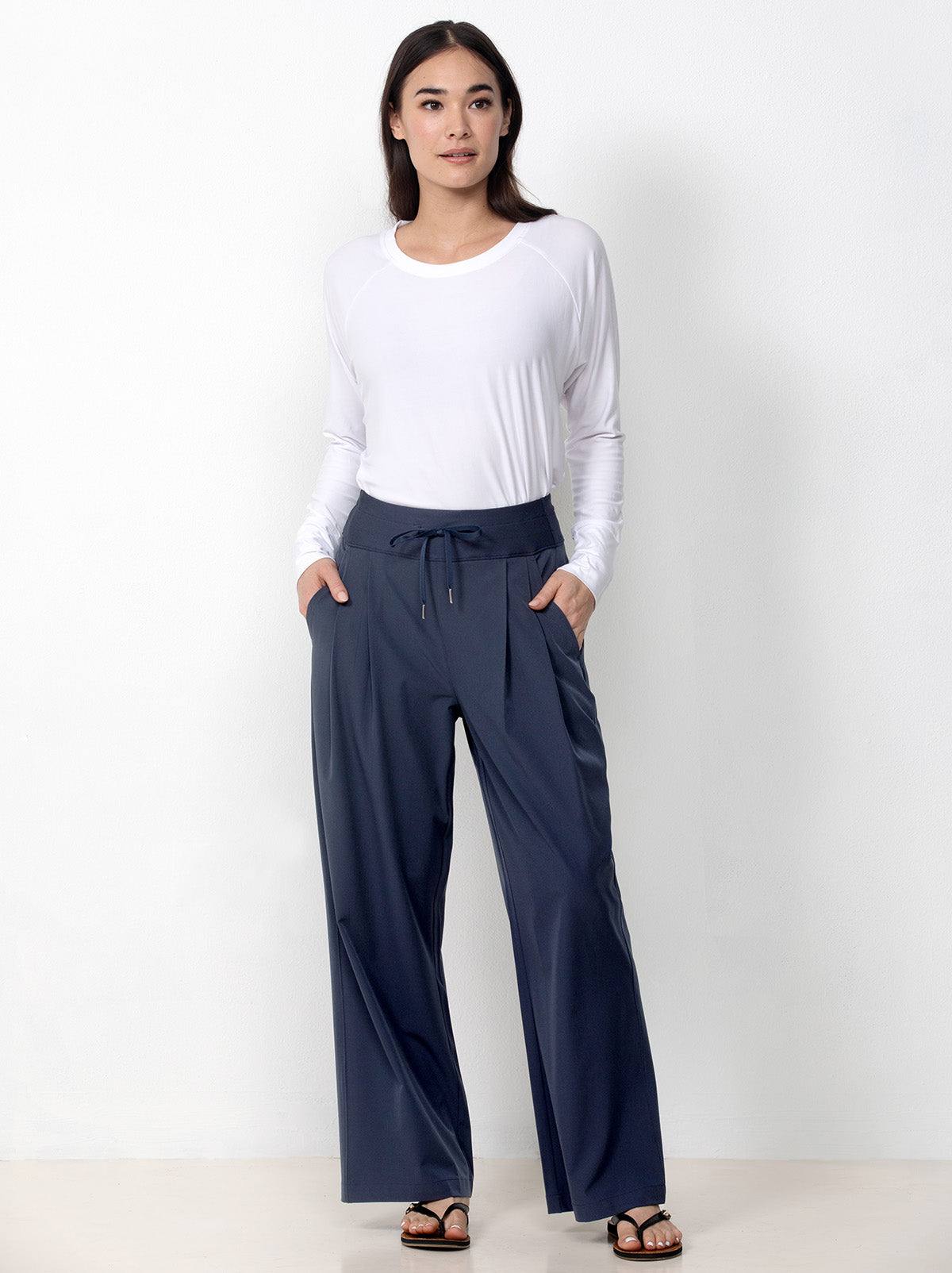 Everyday Wide Leg Pant